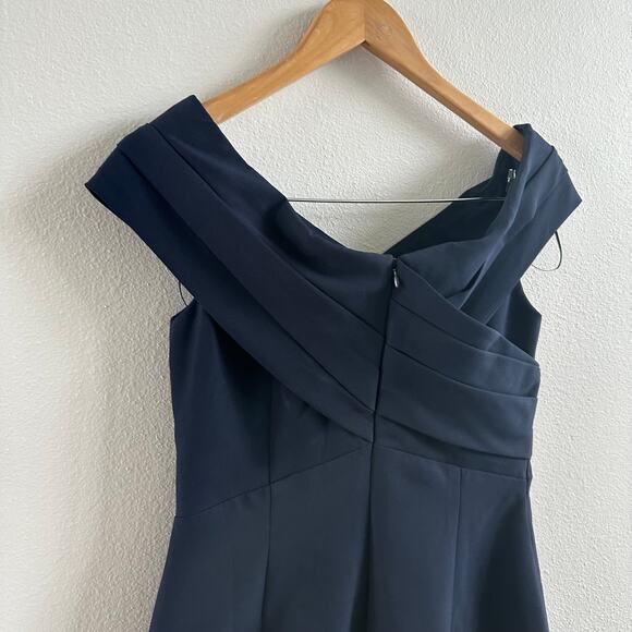 Lauren Ralph Lauren Crepe Off-the-Shoulder Cocktail Dress Size 4 New - Picture 7 of 8